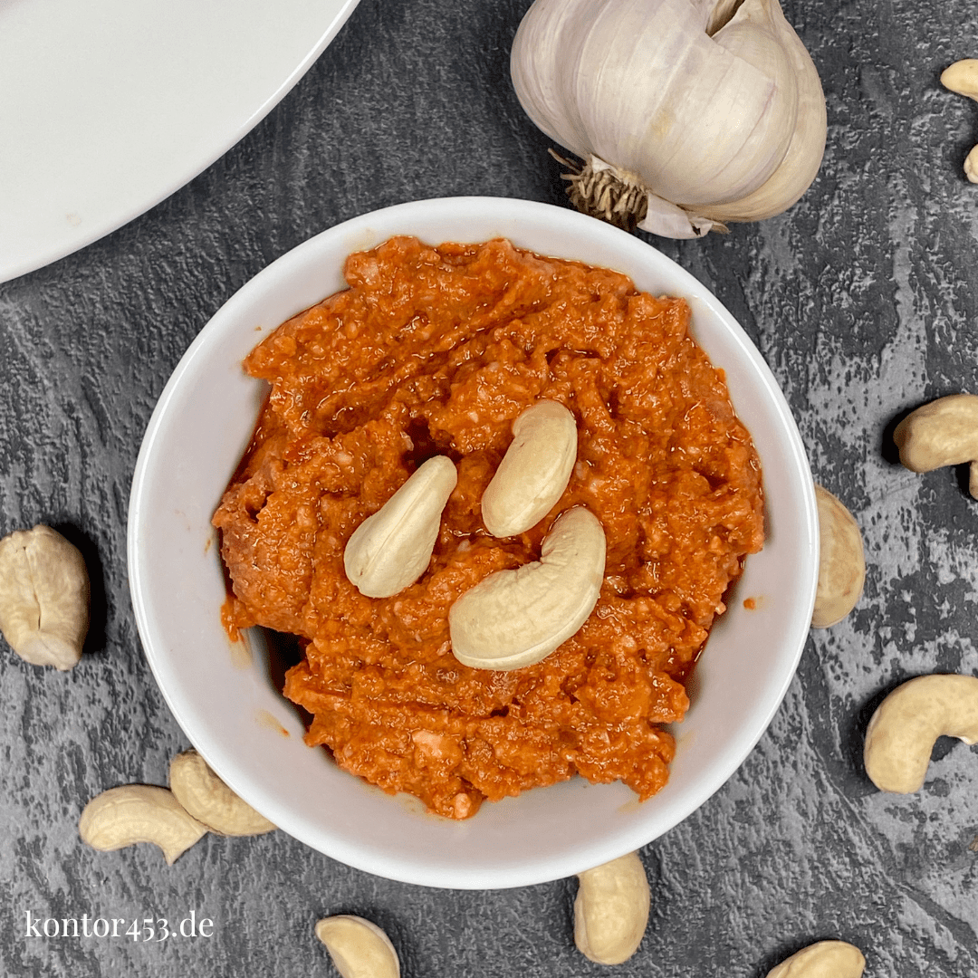 Veganes Pesto mit getrockneten Tomaten - Rezeptefundus Veganes Pesto mit getrockneten Tomaten - Rezeptefundus