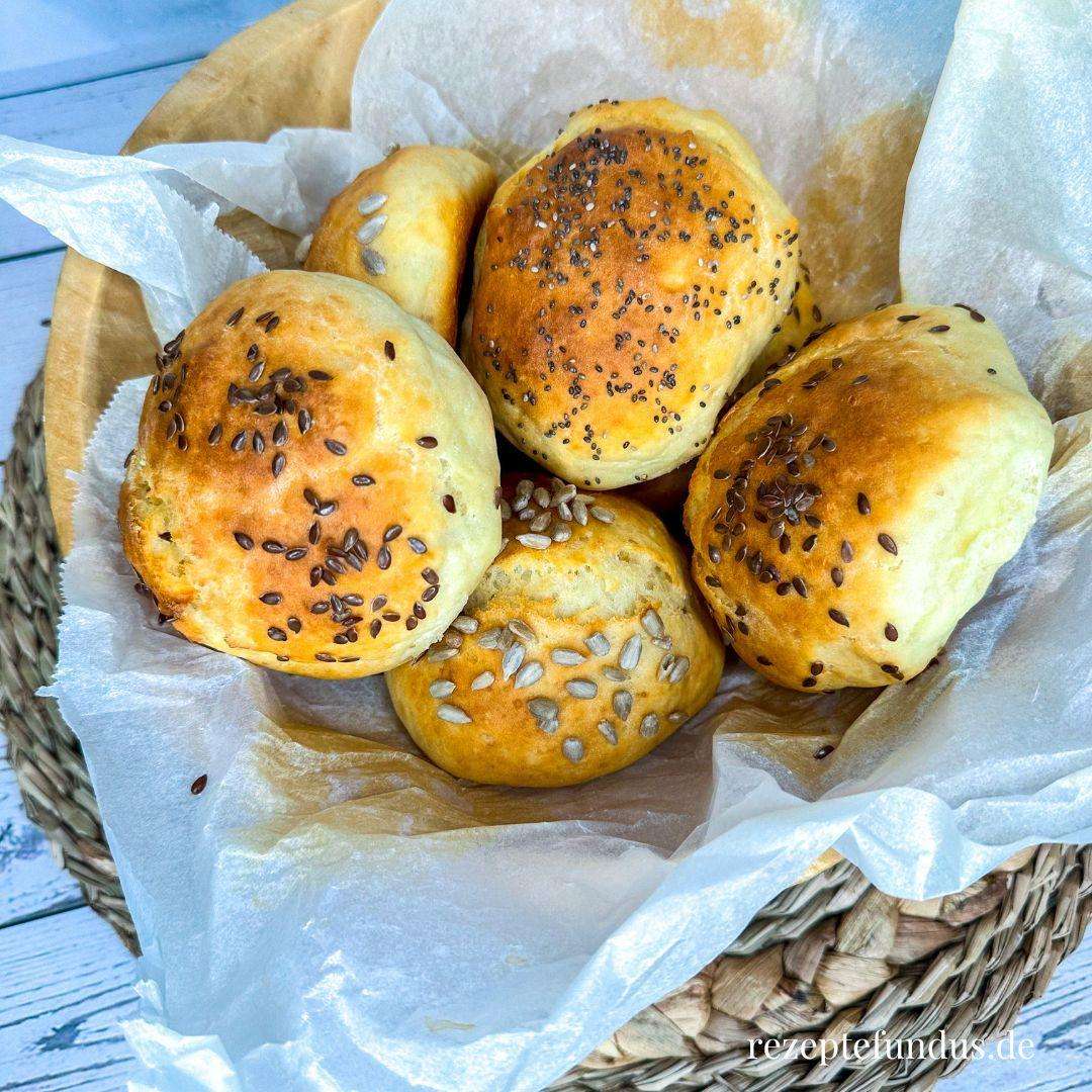 Eiweißreich und lecker: Skyr-Brötchen - Rezeptefundus